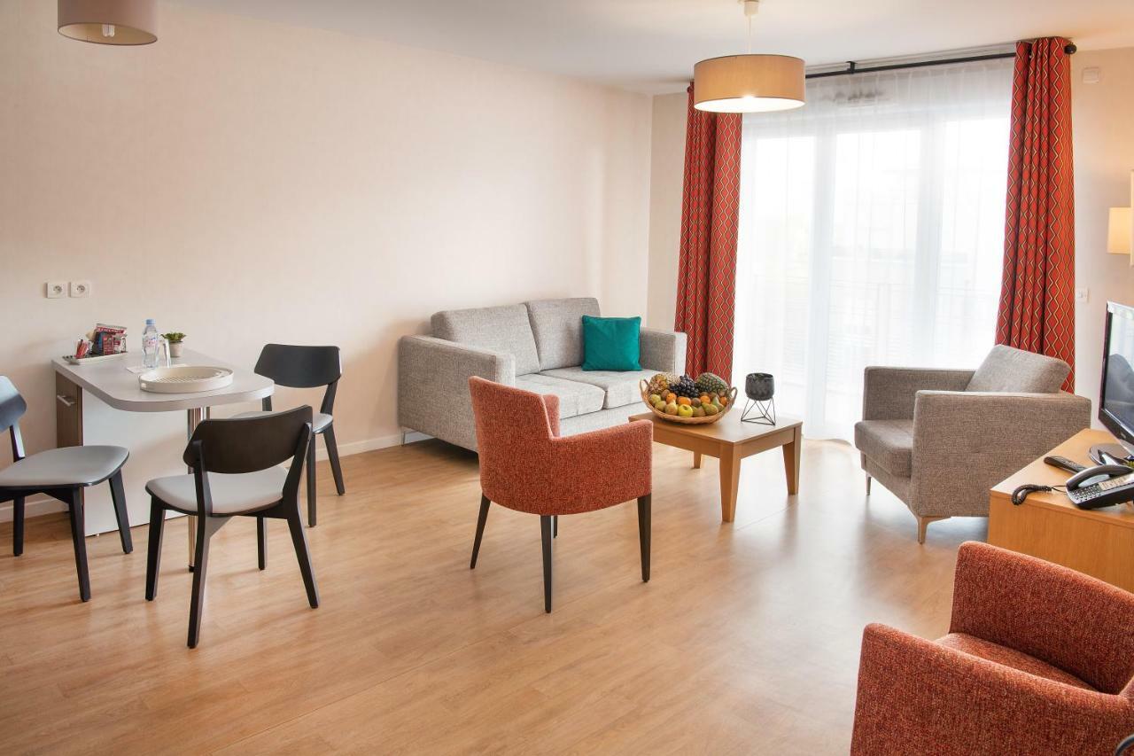 Aparthotel Domitys Les Sables D'Or Villeneuve-le-Roi Exterior foto
